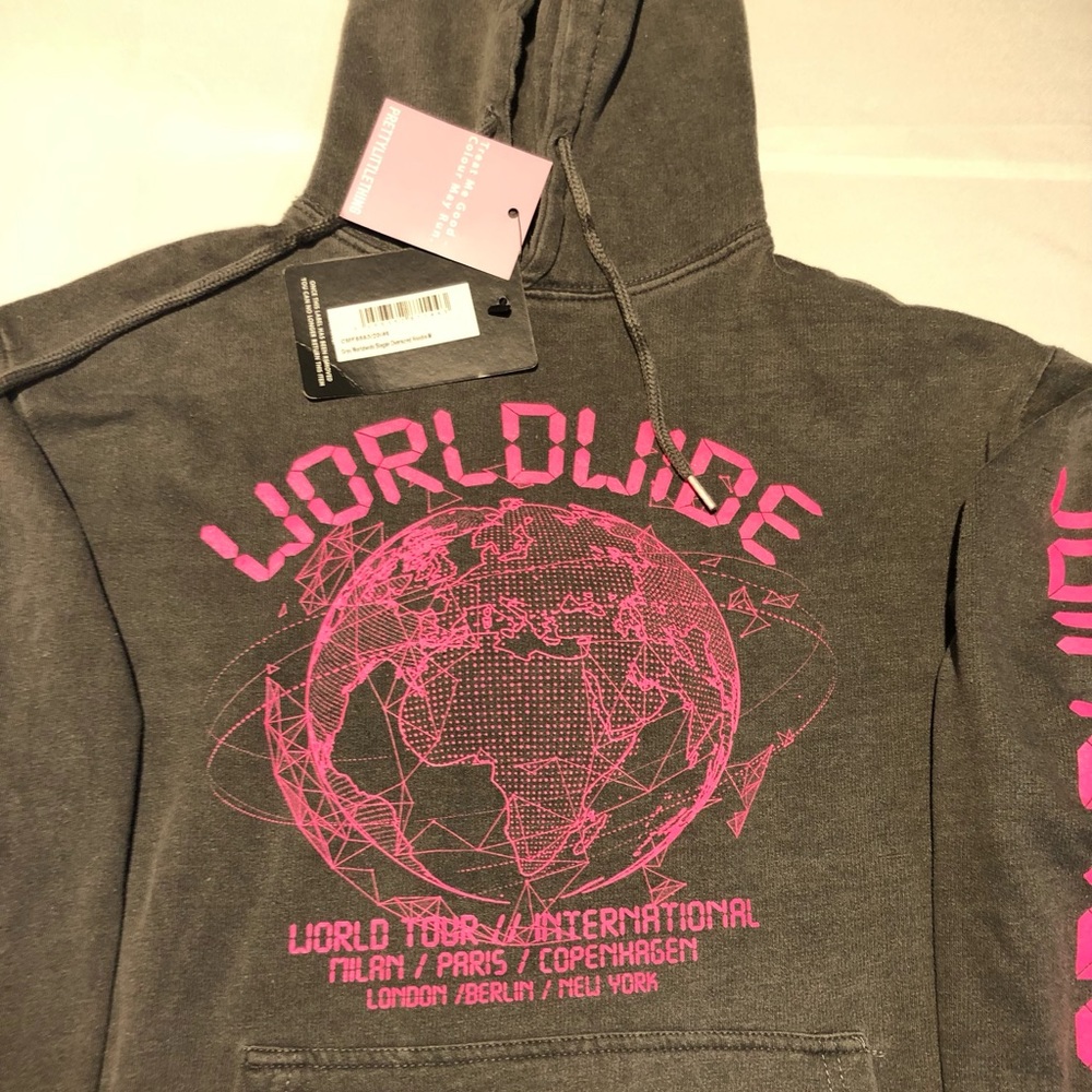 Prettylittlething | Grey Worldwide Graphic Oversized Hoodie Medium NWT